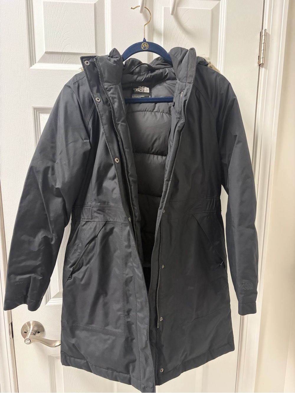 The North Face Women's Black Insulated Parka Jacket M
